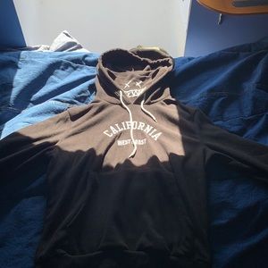 Men’s Size Medium, Black, soft sweatshirt with pull up mask